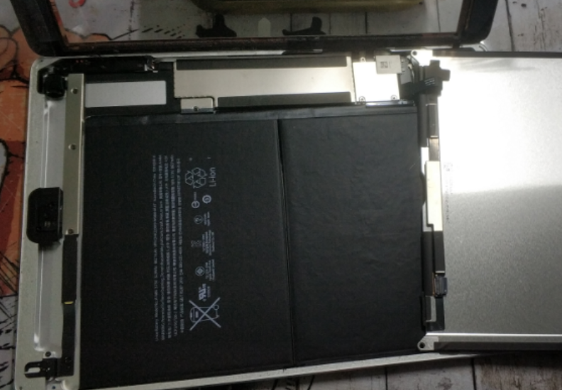 新城区iPad Air换电池维修点分析iPad Air换电池图文教程分享