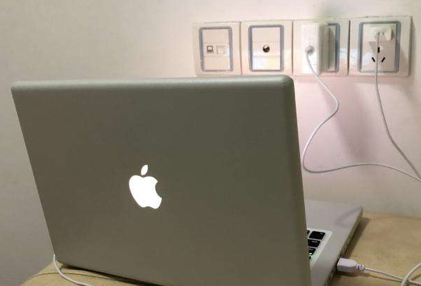 新城区Macbook维修点分享Macbook Pro配置USB Type-C接口
